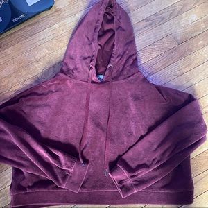 🌹4 for $25! Wine red cropped hoodie